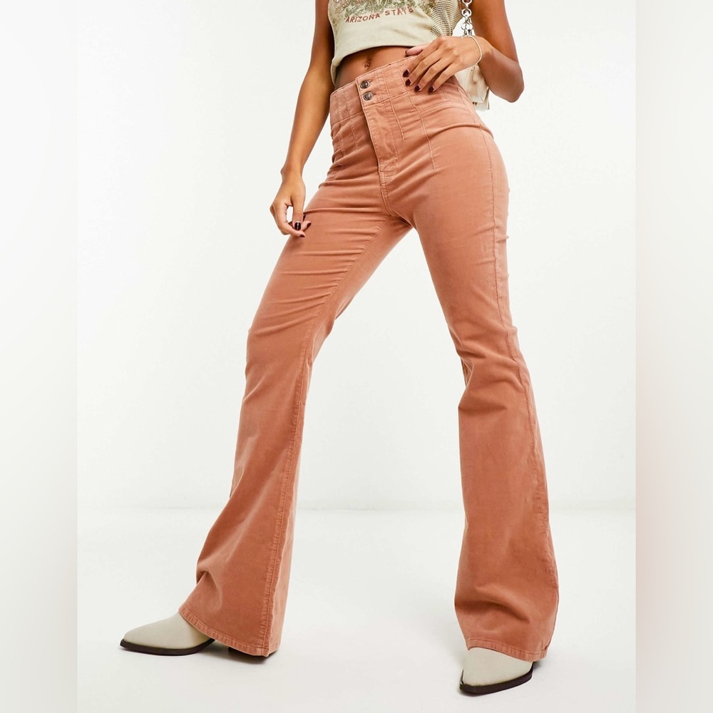 🌻🆕FREE PEOPLE We The Free Jayde Cord Flare Jeans-Sunburn Color - Picture 2 of 16